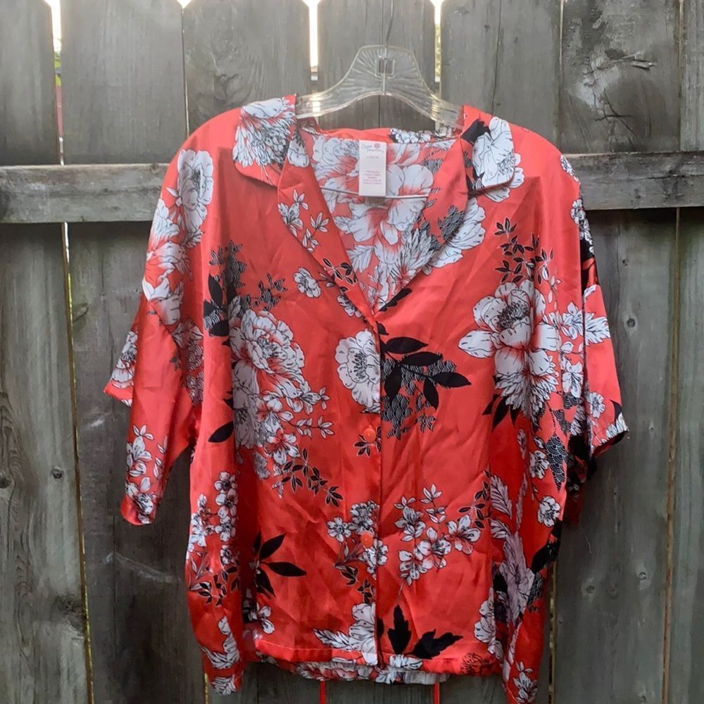 Secret Treasures pj top sz. L
